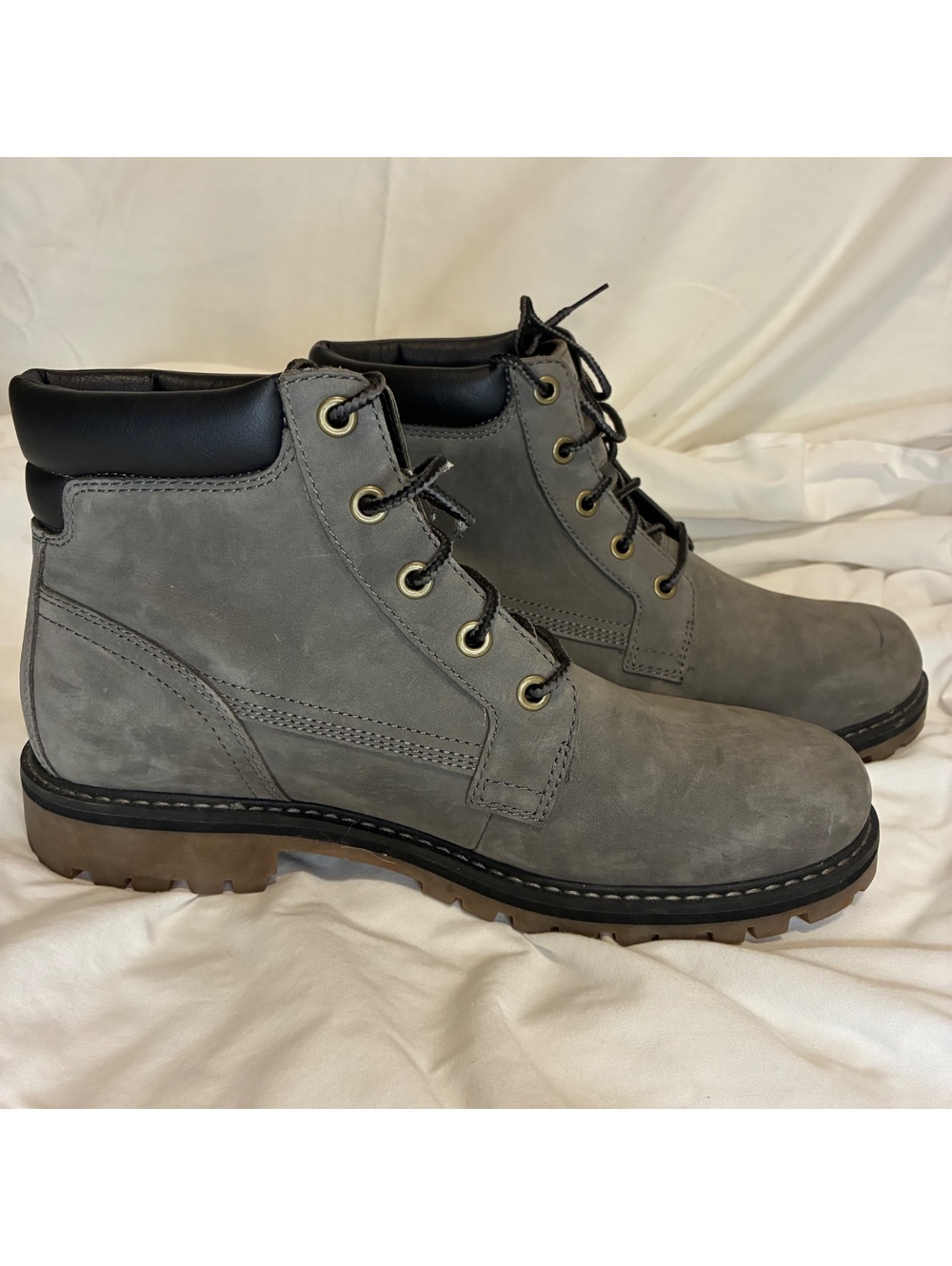 Timberland 6" Nubuck Waterproof Leather Boots Gray / Black Collar Mens Size 9